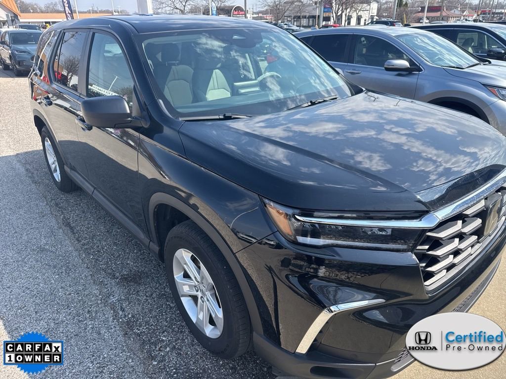 Certified 2023 Honda Pilot LX image 3