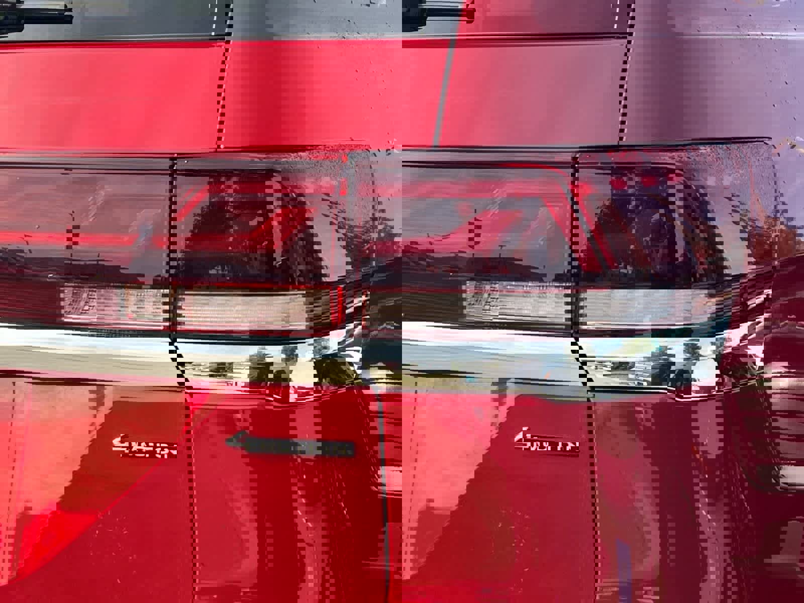 Used 2024 Volkswagen Atlas SEL Premium R-Line image 29