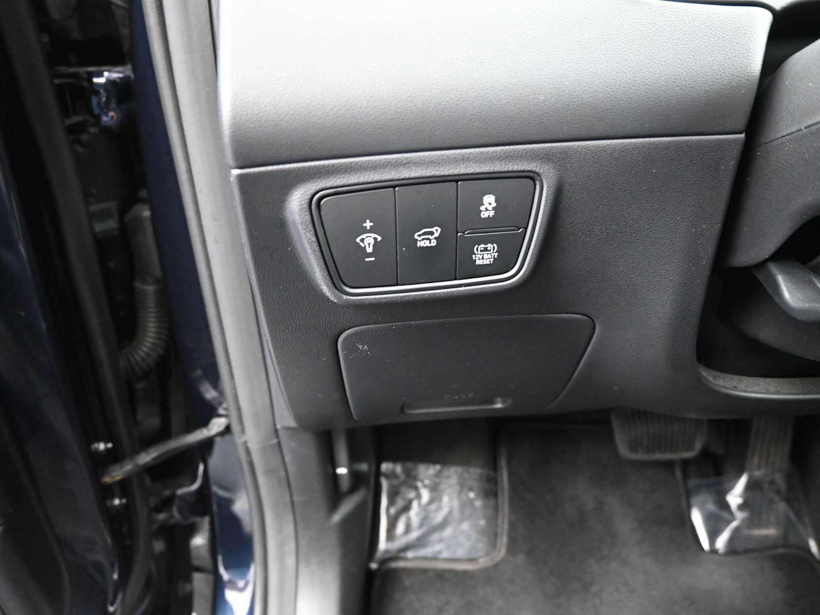 Used 2023 Hyundai Tucson Limited w/ Cargo Package image 12