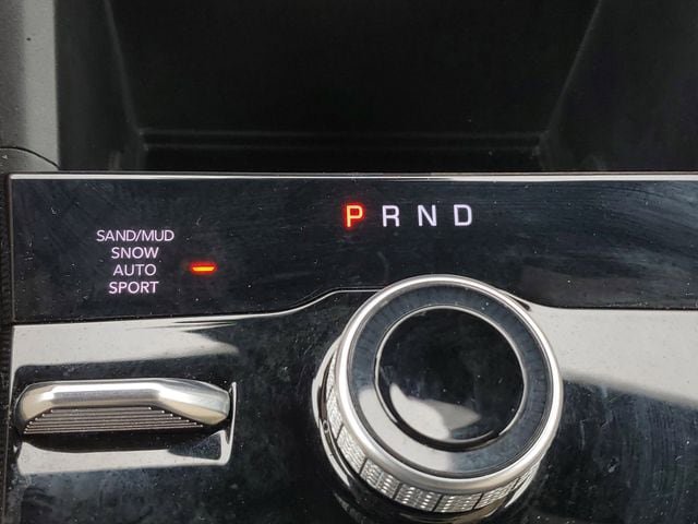 Certified 2024 Jeep Grand Cherokee L Limited AWD/4WD image 35