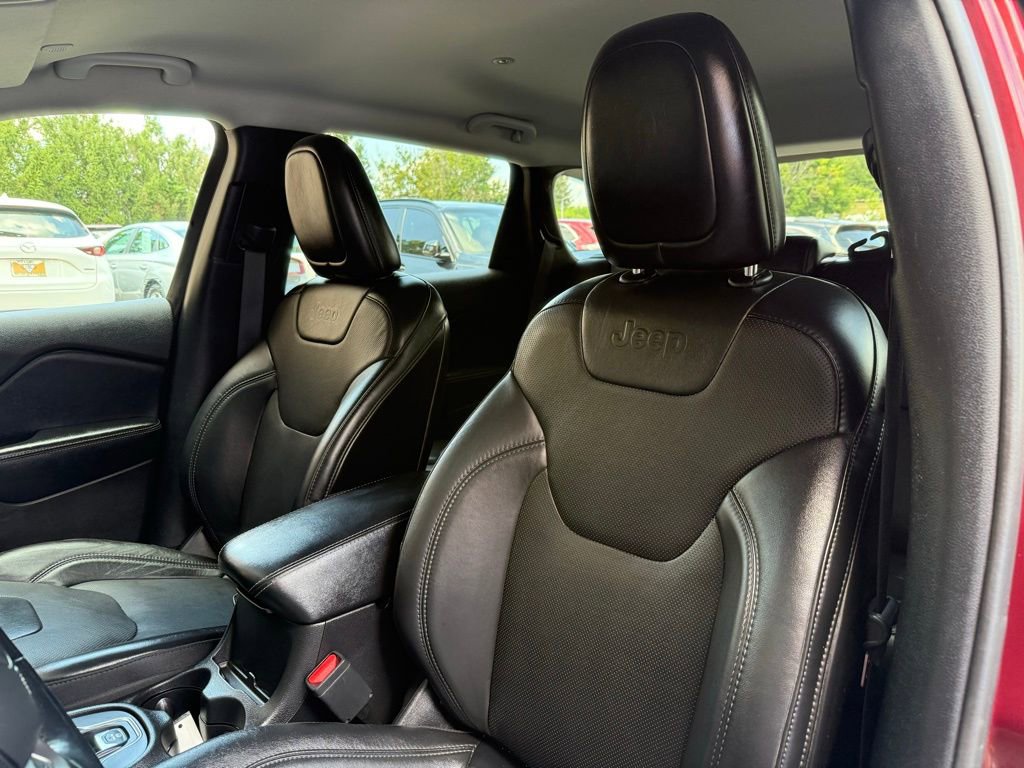Used 2021 Jeep Cherokee Latitude Lux w/ Trailer Tow Group image 12