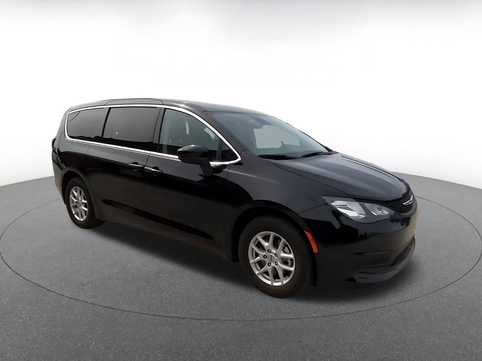 Used 2024 Chrysler Voyager LX FWD video 2