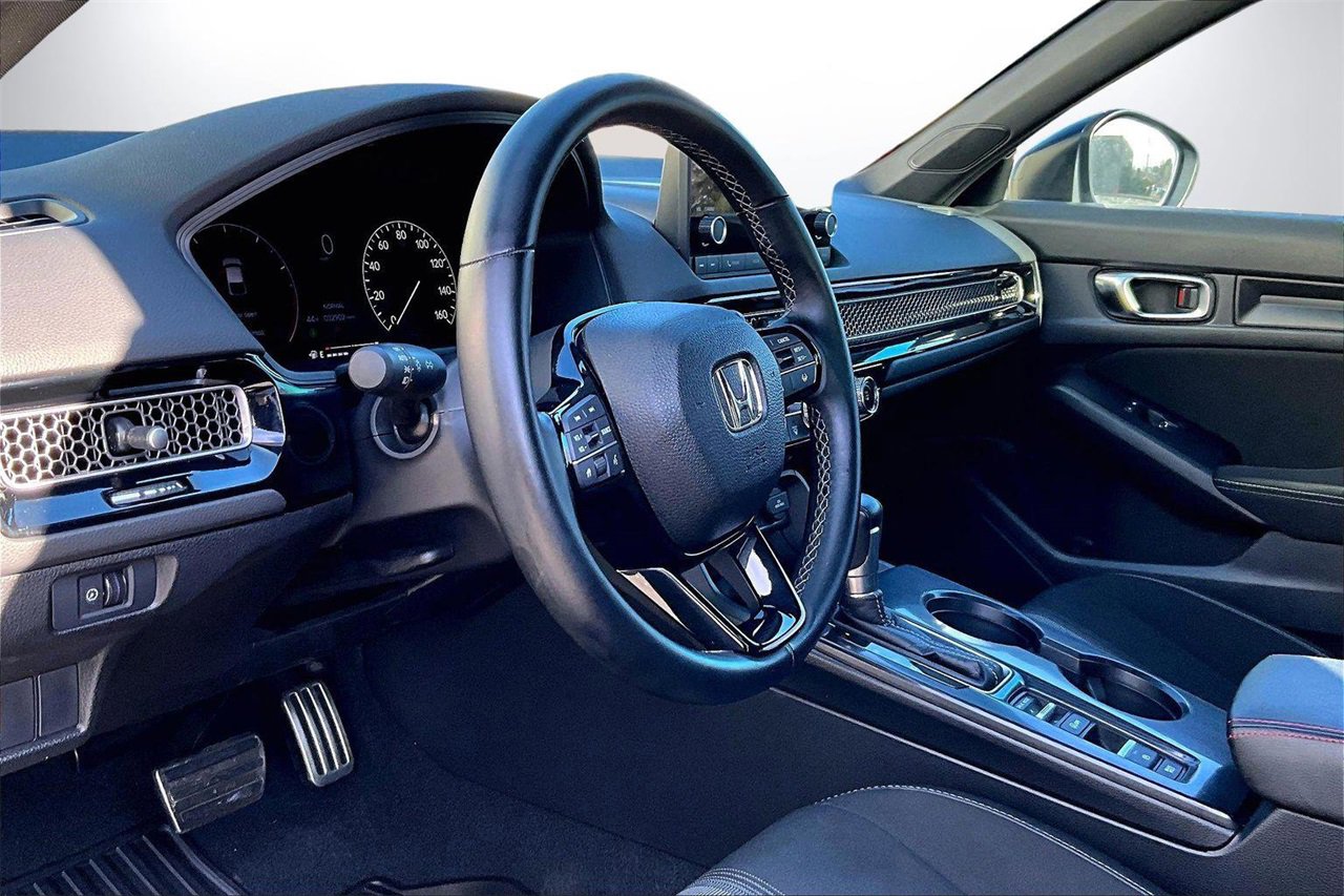 Used 2023 Honda Civic Sport image 17