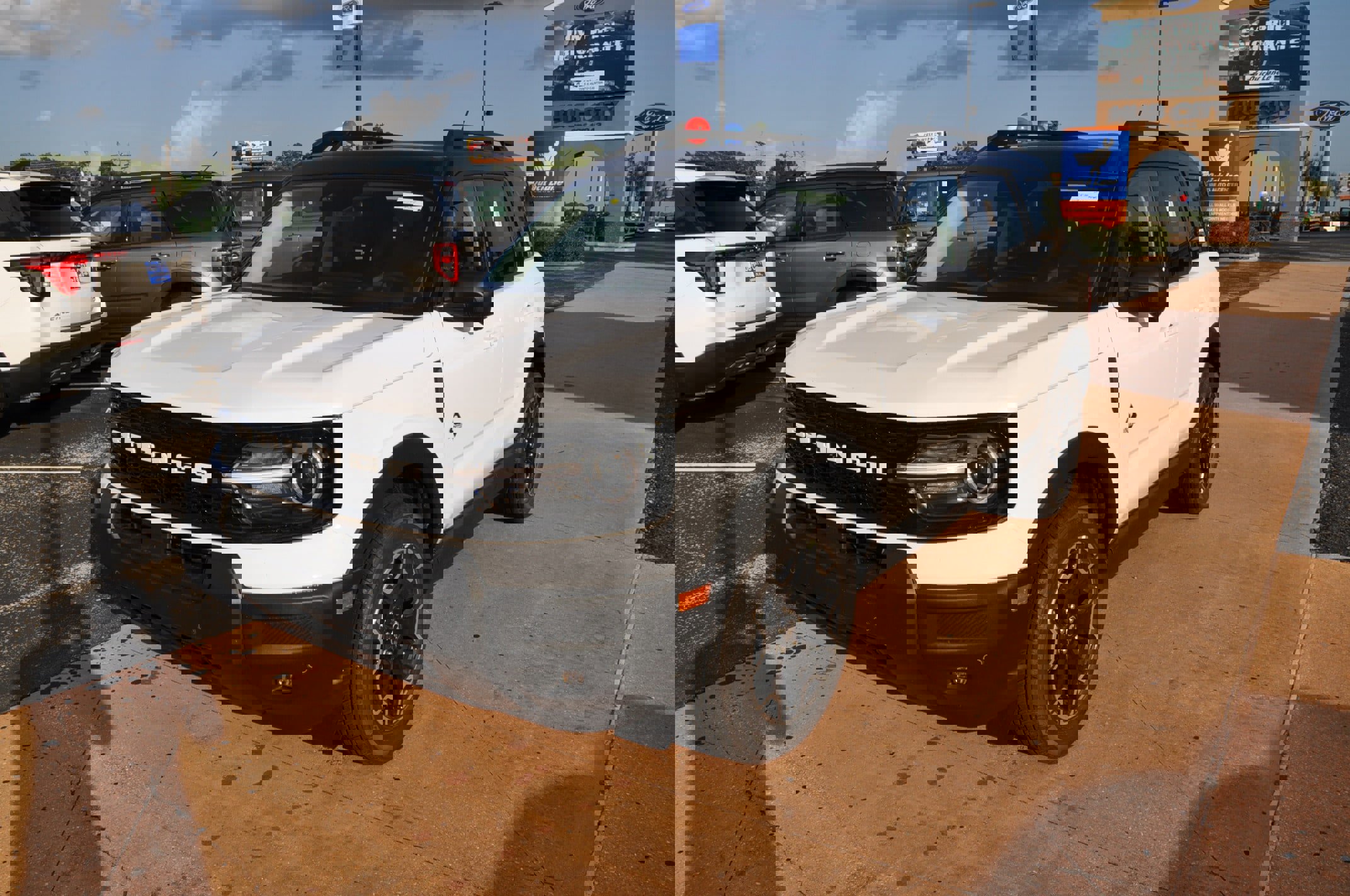 New 2025 Ford Bronco Sport Outer Banks w/ Outer Banks Tech Package+