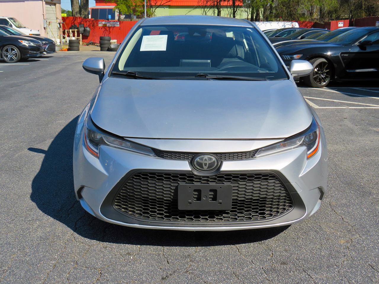 Used 2020 Toyota Corolla LE FWD image 4