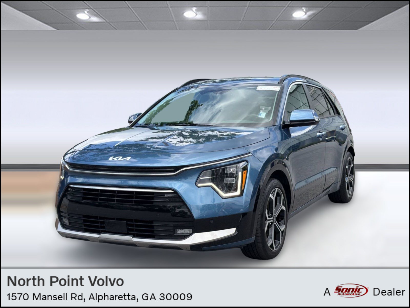 Used 2023 Kia Niro SX Touring FWD video 1
