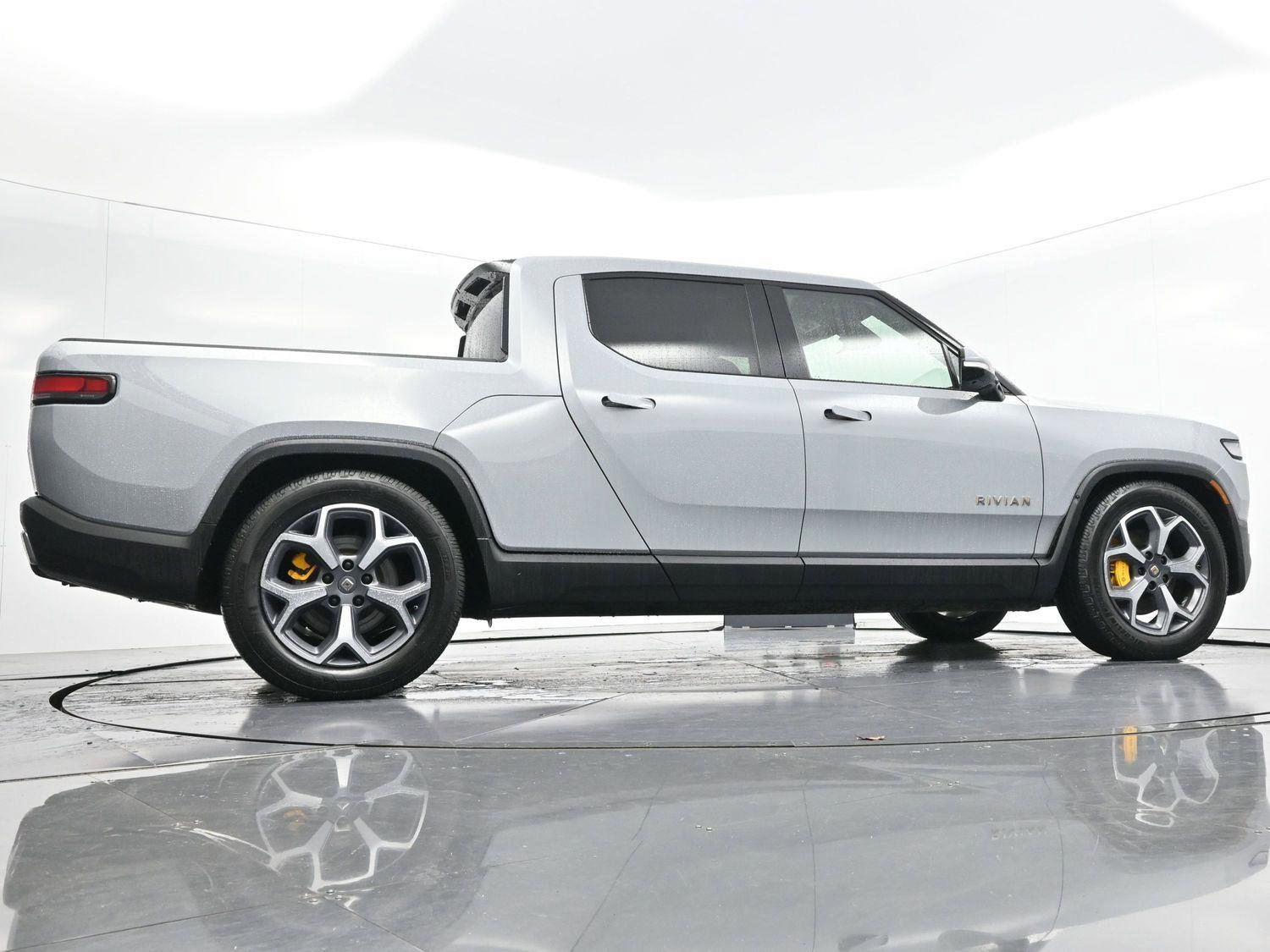 Used 2022 Rivian R1T Adventure image 51