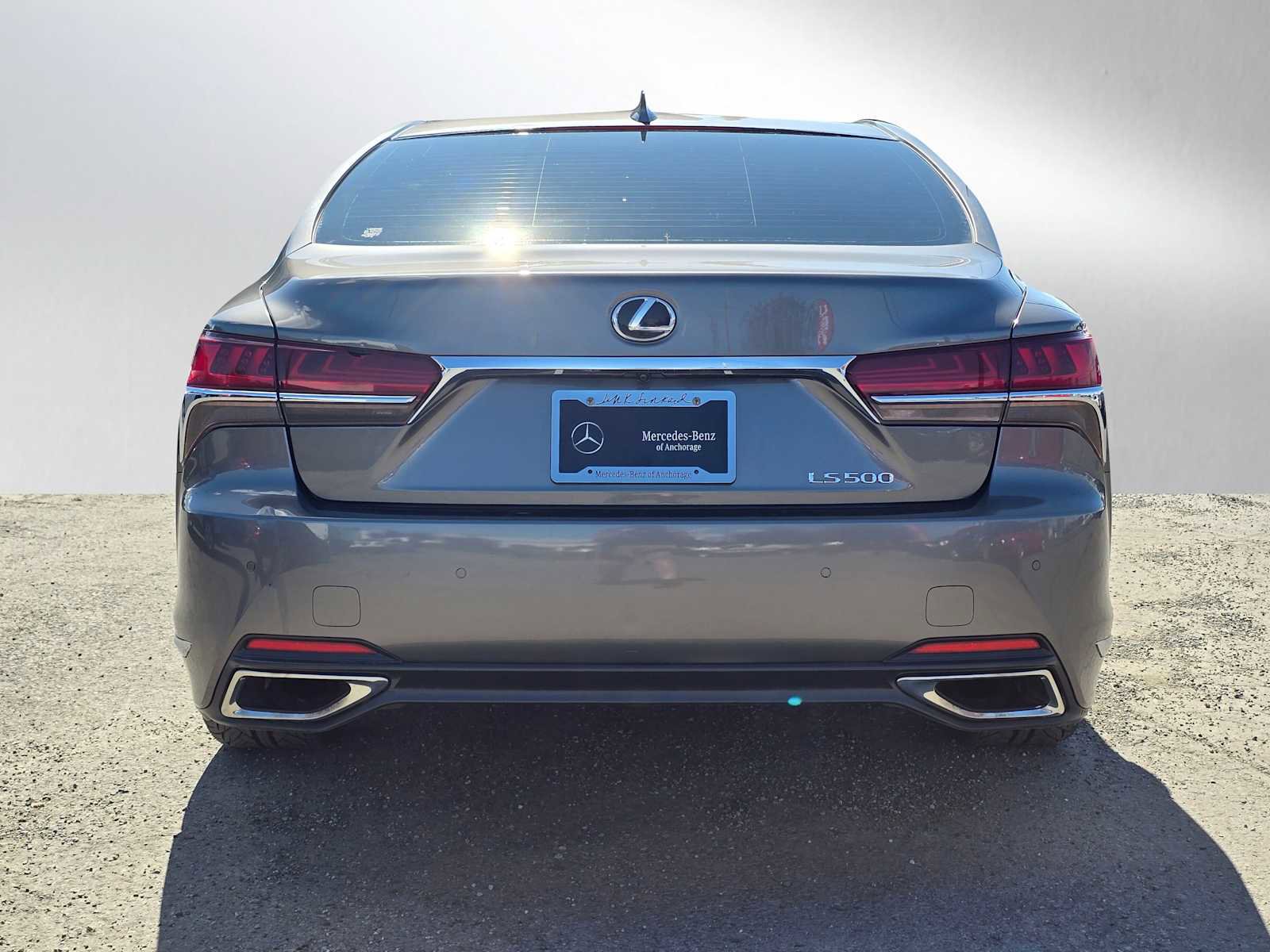 Used 2018 Lexus LS 500 w/ Accessory Package (Z2) image 6