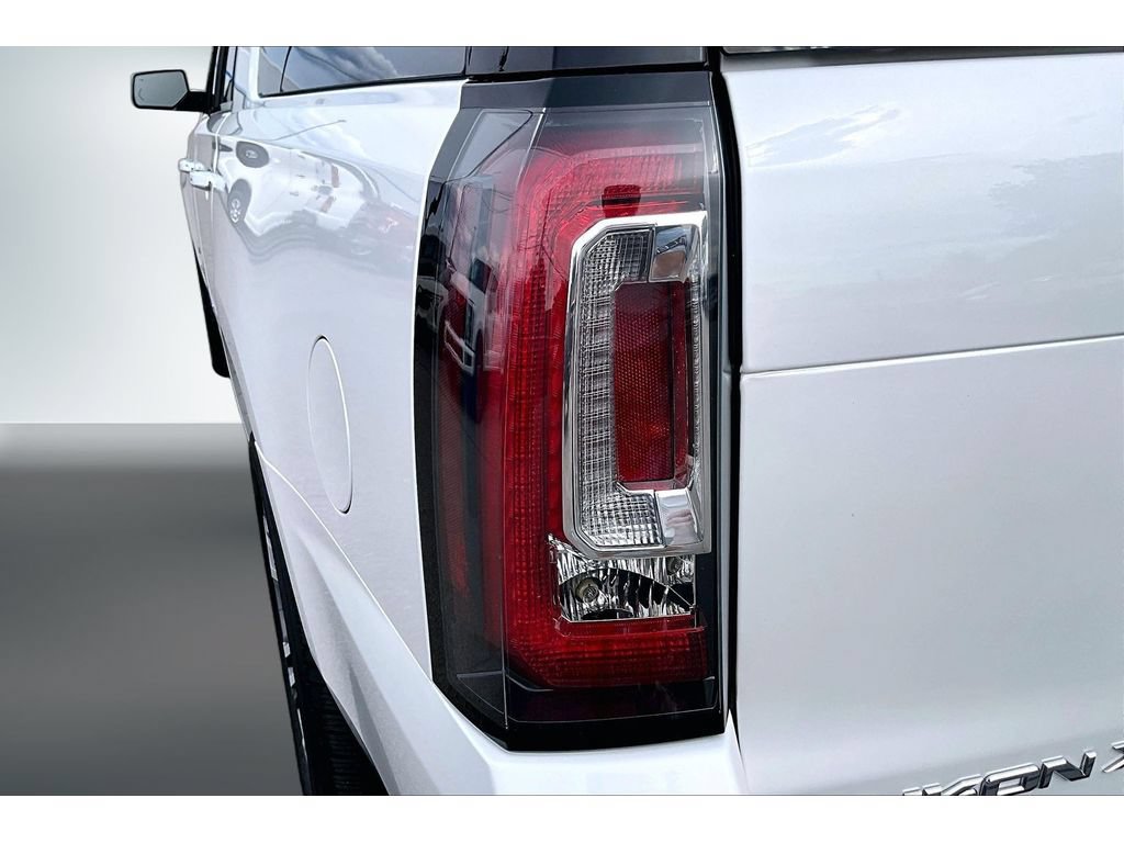 Used 2018 GMC Yukon XL Denali w/ Denali Ultimate Package AWD/4WD image 23