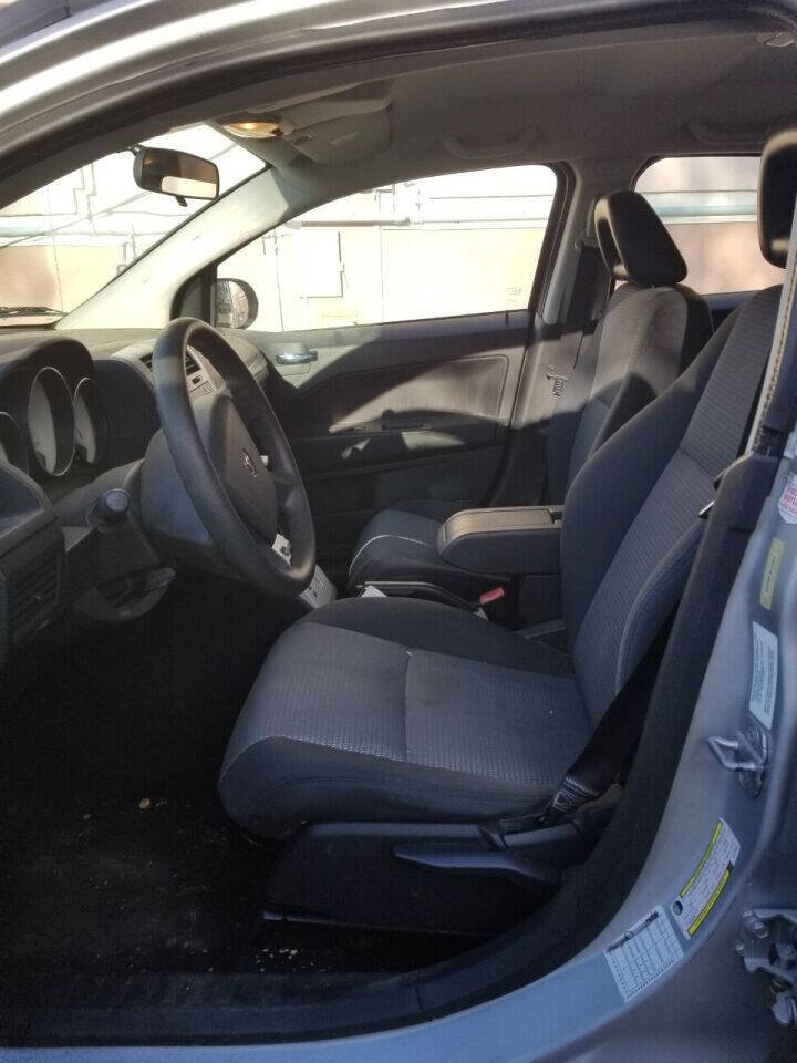 Used 2009 Dodge Caliber SXT image 5