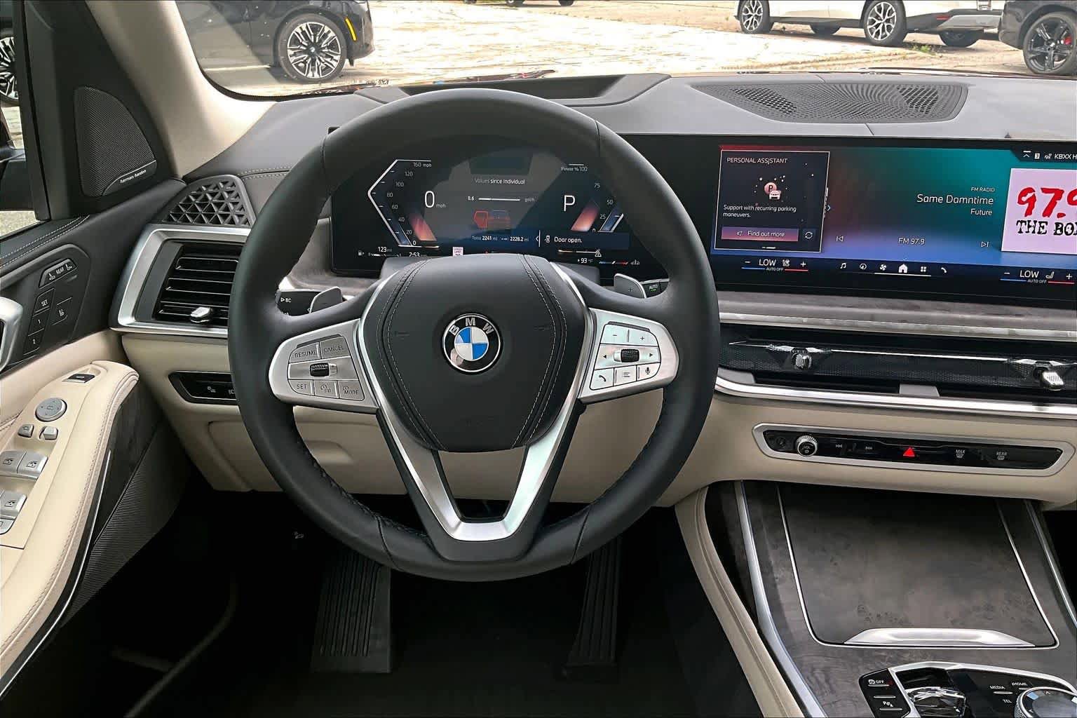 Used 2026 BMW X7 xDrive40i AWD/4WD image 5
