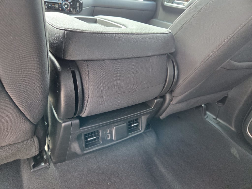 Used 2023 Chevrolet Silverado 1500 LT AWD/4WD image 8