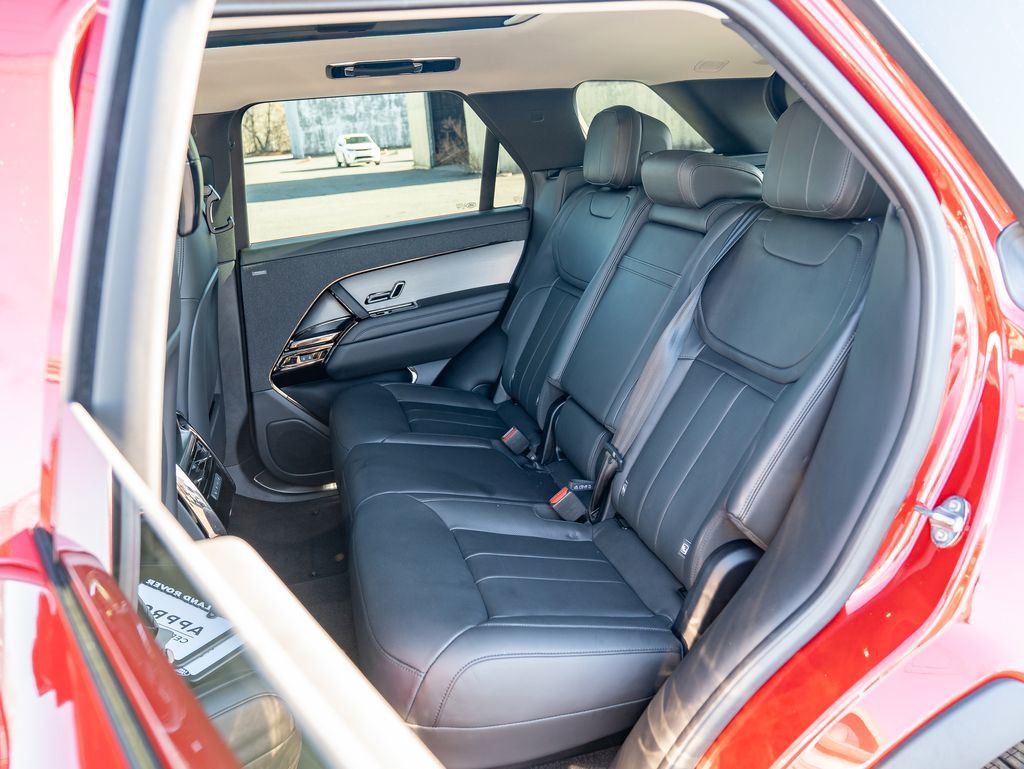 Certified 2024 Land Rover Range Rover Sport SE AWD/4WD image 35