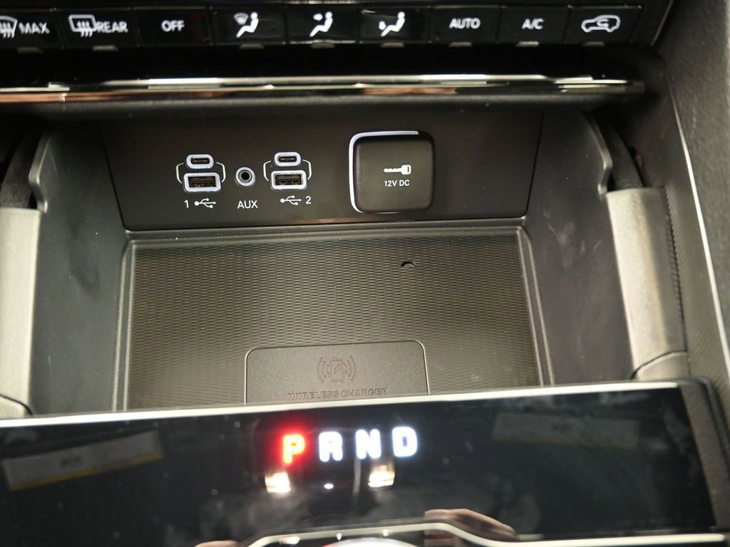 New 2025 Jeep Grand Cherokee Altitude image 4