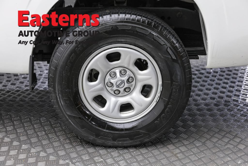 Used 2022 Nissan Frontier S RWD image 8