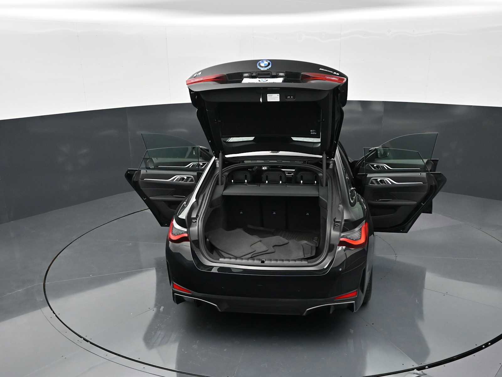 Certified 2023 BMW i4 eDrive35 image 33