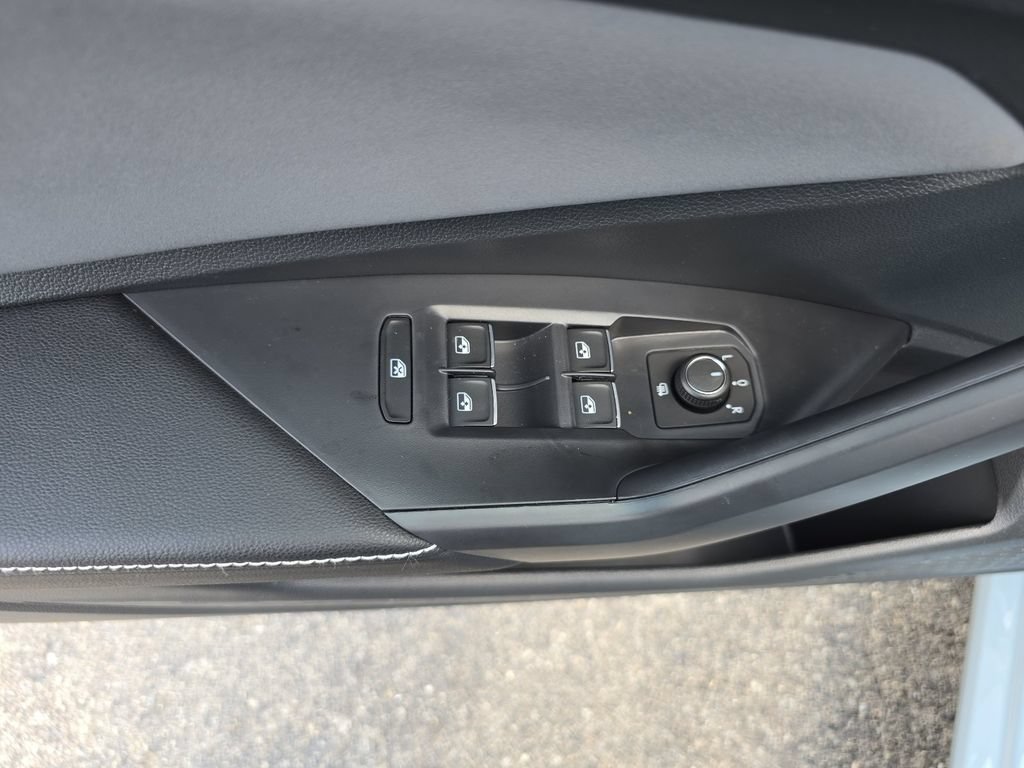 New 2026 Volkswagen Jetta SE FWD image 24