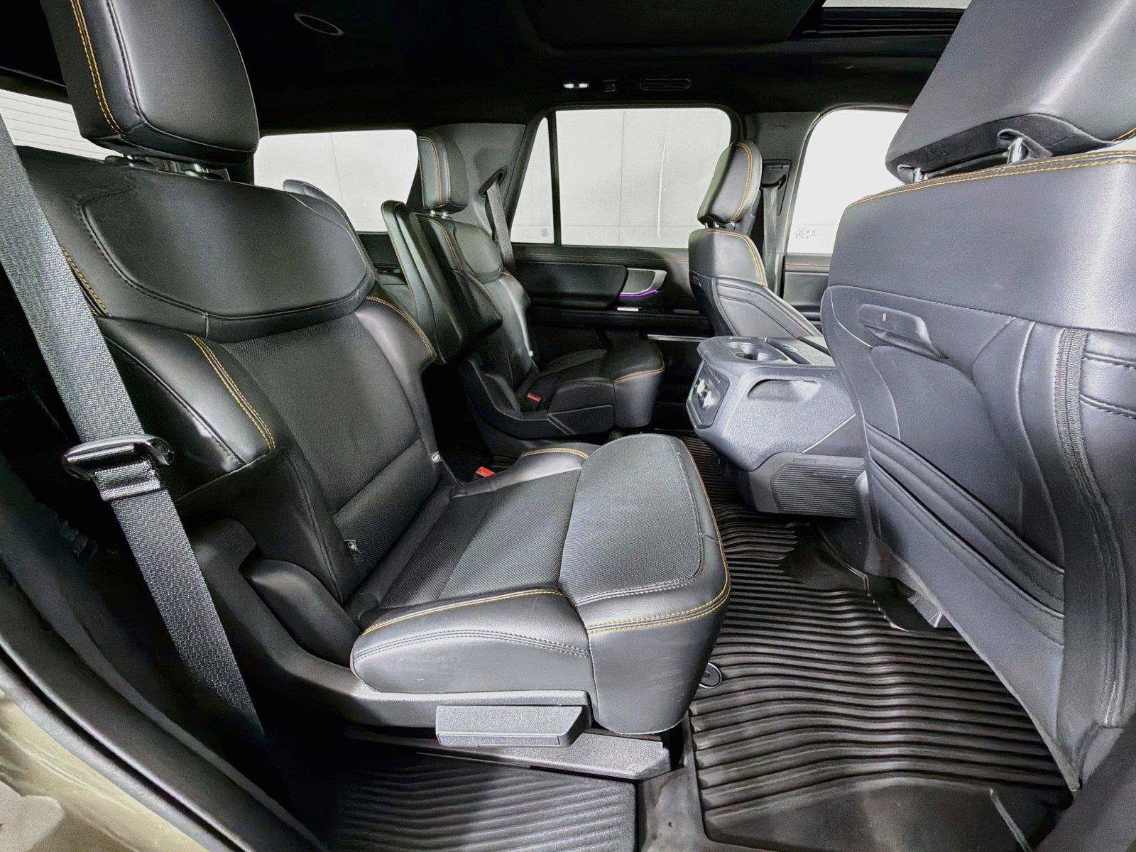 Used 2025 Ford Expedition Tremor AWD/4WD image 30