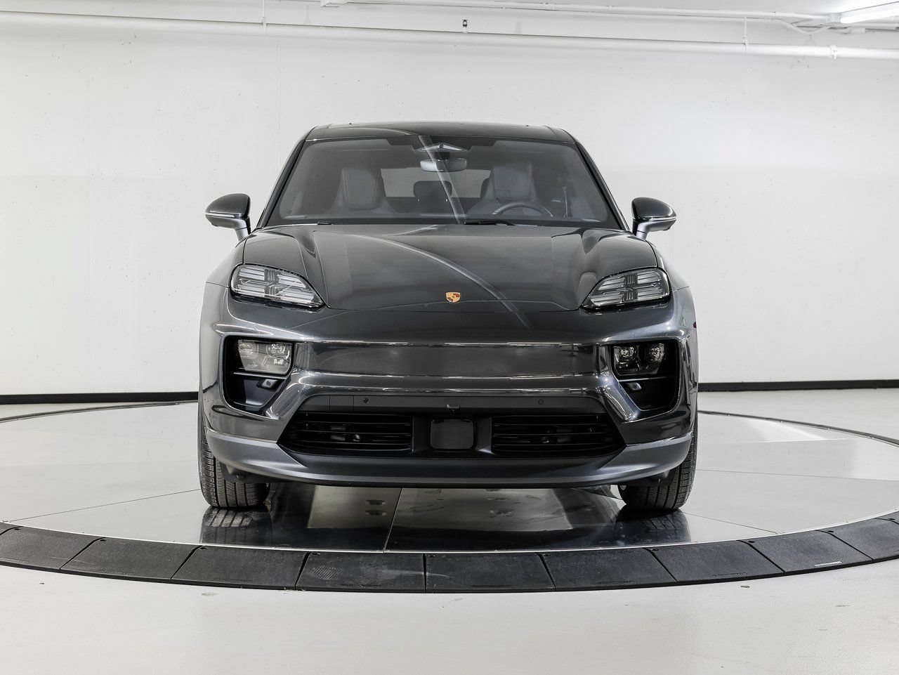 New 2026 Porsche Macan Electric RWD image 10