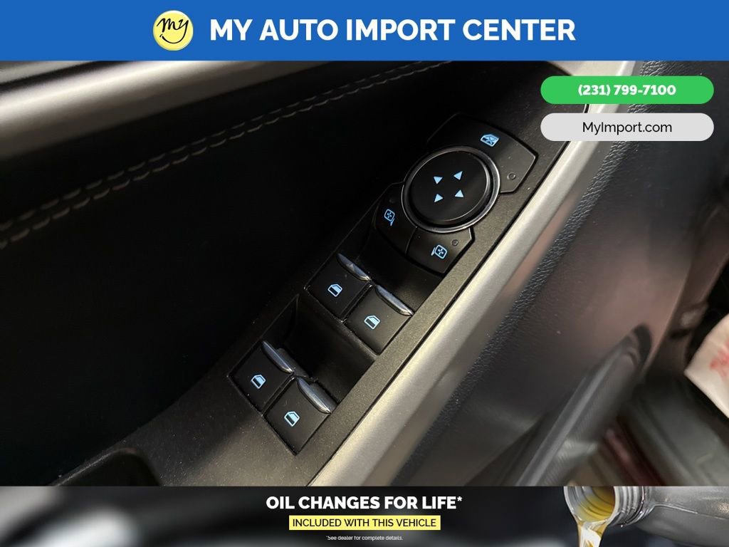 Used 2022 Ford Explorer XLT w/ Equipment Group 202A image 11