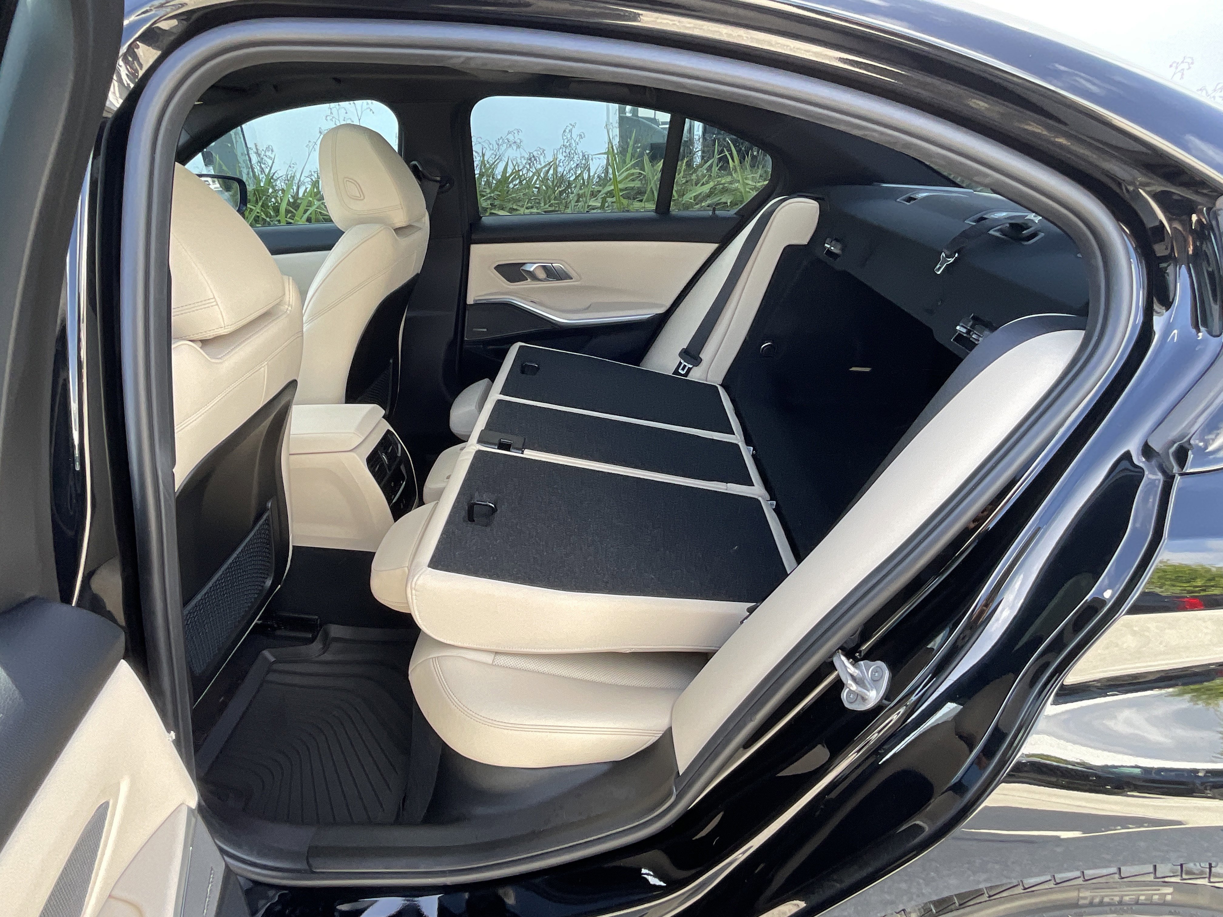 Certified 2023 BMW 330i Sedan w/ Premium Package image 30