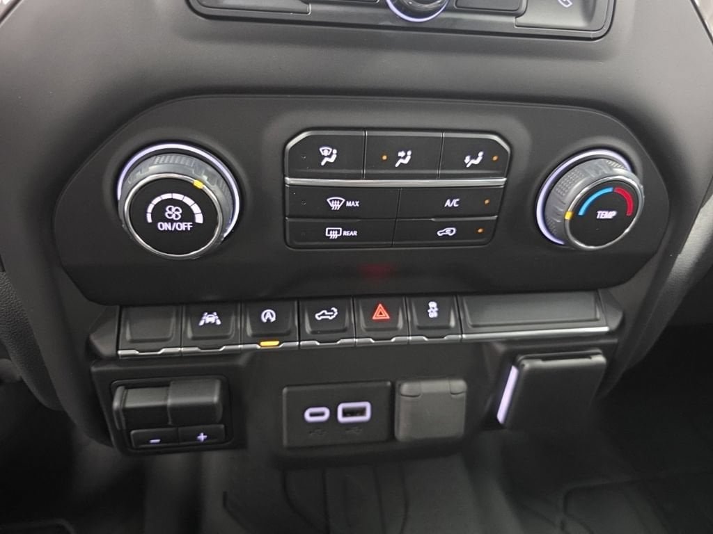 Certified 2023 Chevrolet Silverado 1500 Custom w/ LPO, Dark Essentials Package AWD/4WD image 21