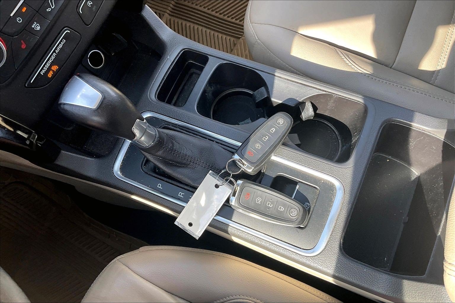 Certified 2017 Ford Escape Titanium AWD/4WD image 10