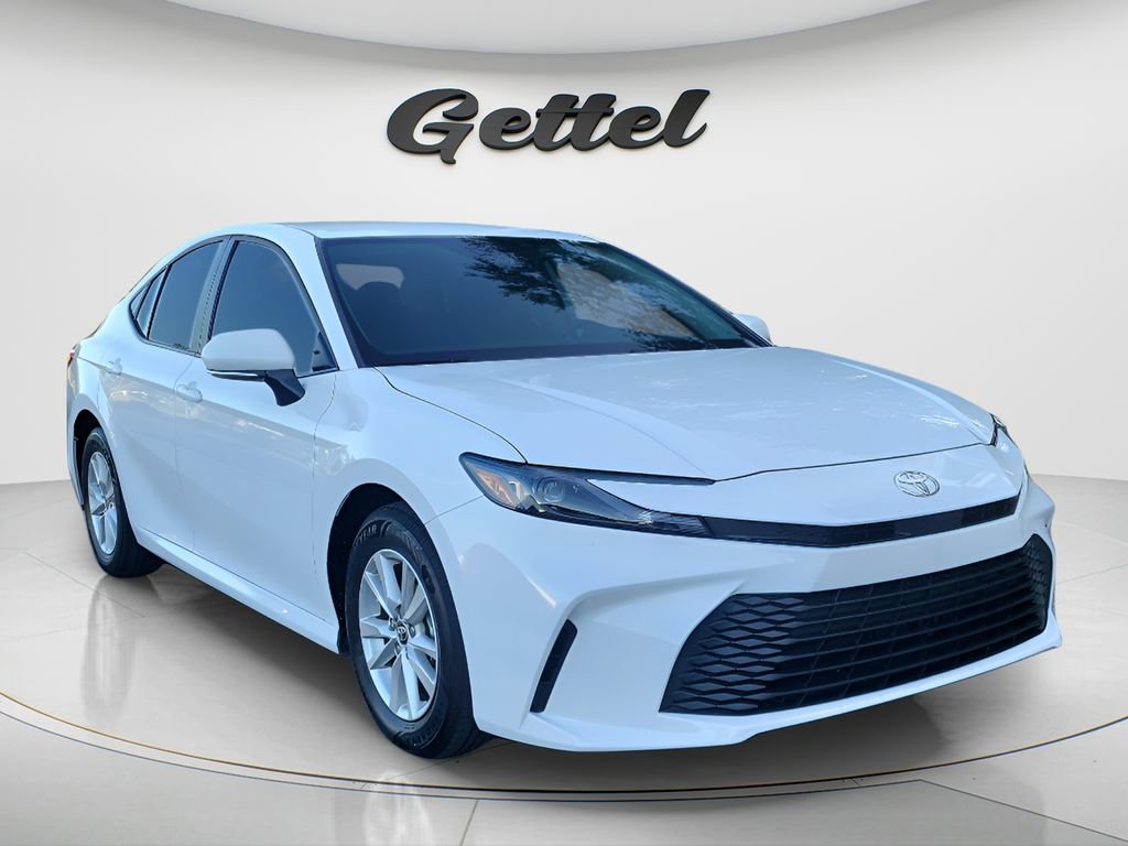 Certified 2025 Toyota Camry LE FWD image 3