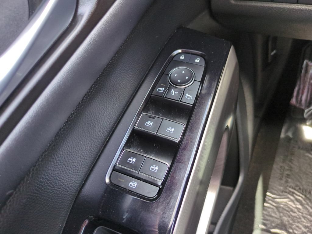 Certified 2022 Nissan Pathfinder Platinum w/ Cargo Package FWD image 20