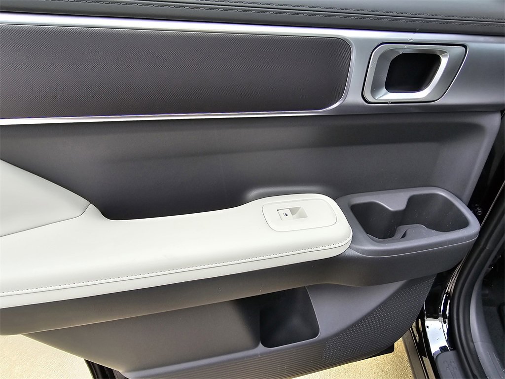 Used 2025 Hyundai Santa Fe SEL image 12