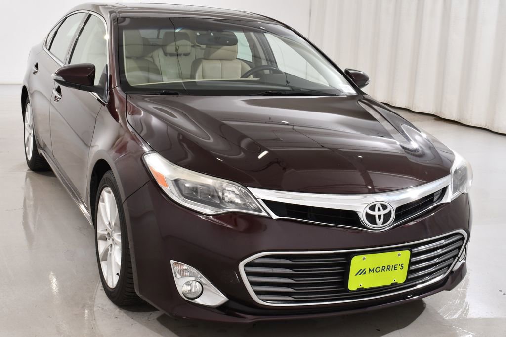 Used 2013 Toyota Avalon Limited image 4
