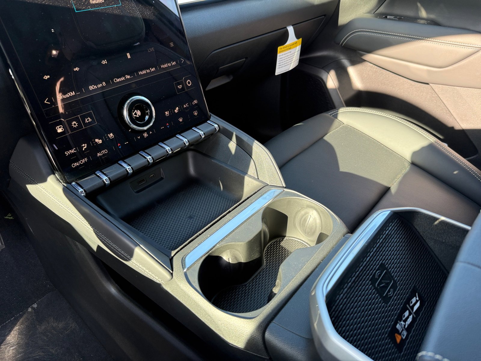 New 2026 GMC Terrain Elevation w/ Elevation Premium Package image 13