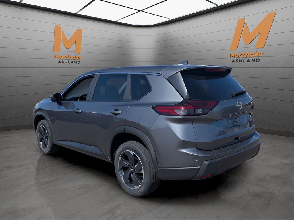 Used 2025 Nissan Rogue SV AWD/4WD image 3