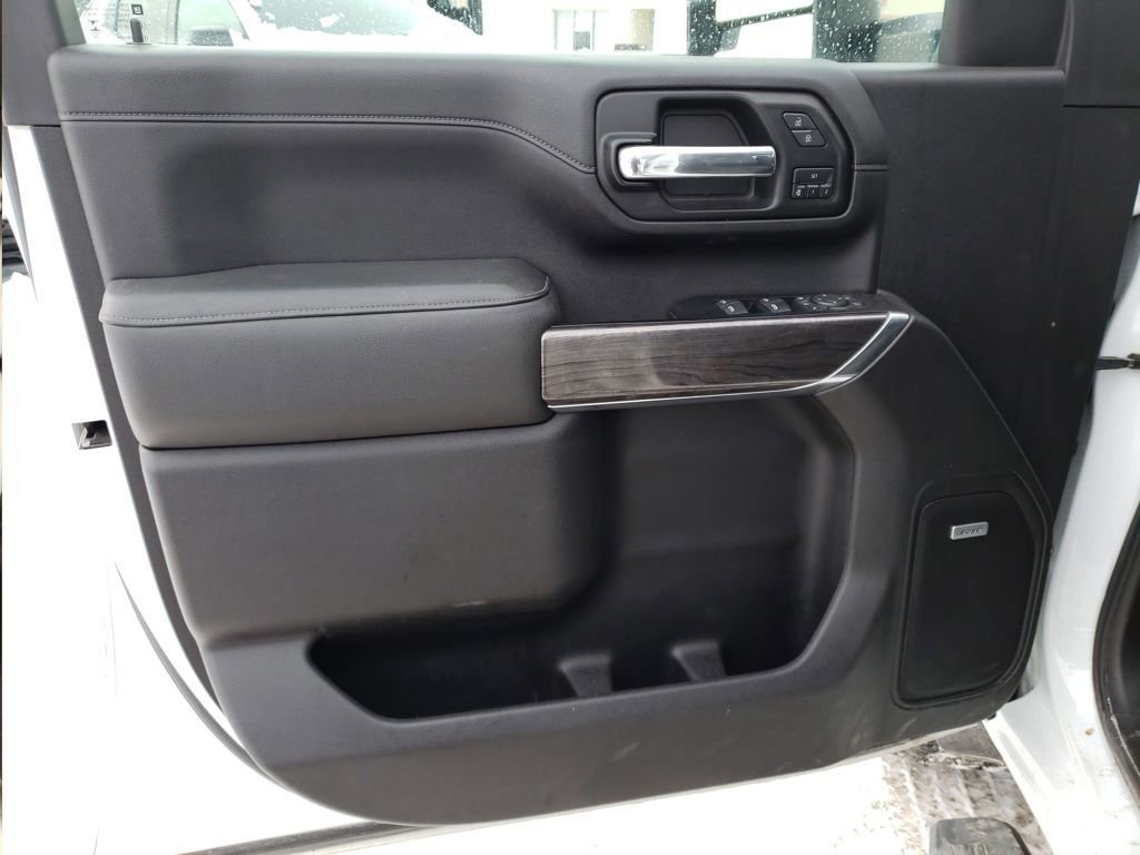 Used 2020 Chevrolet Silverado 2500 LTZ w/ LTZ Premium Package image 11