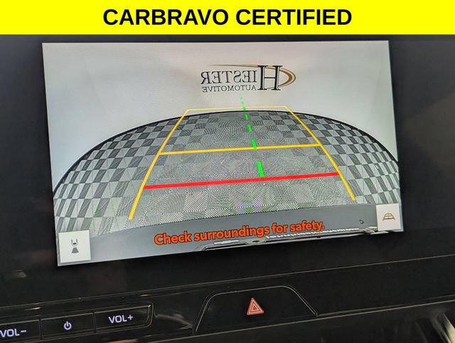 Used 2024 Toyota Venza Nightshade AWD/4WD image 21