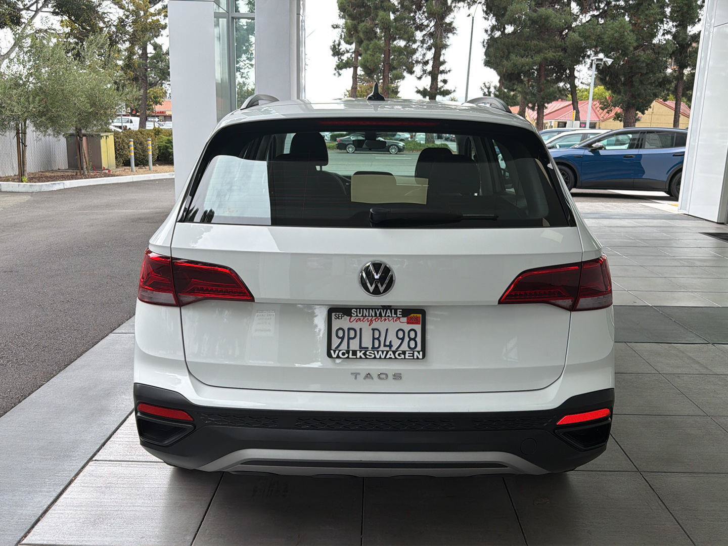 Certified 2024 Volkswagen Taos S FWD image 4