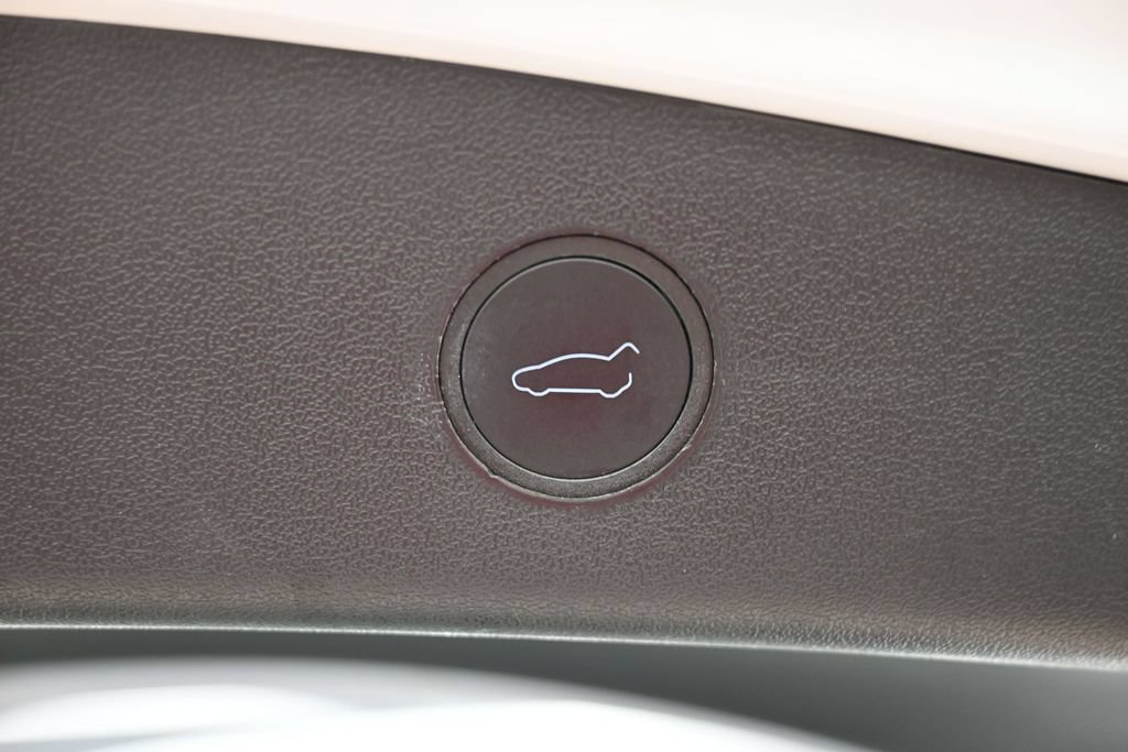 Used 2023 Tesla Model 3 Standard Range RWD image 18