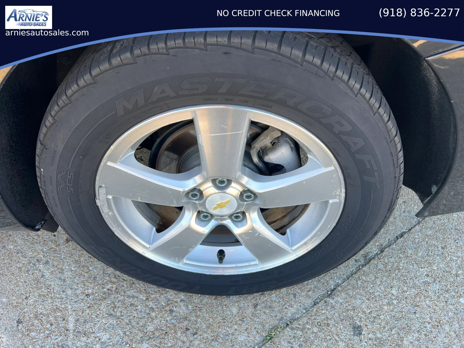 Used 2017 Chevrolet Cruze LS FWD image 6