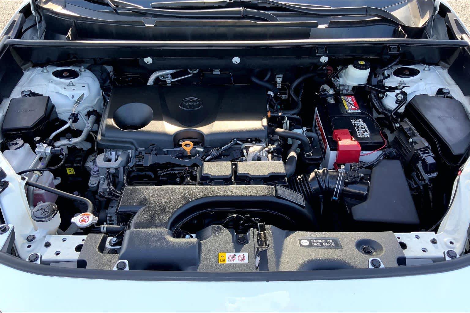 Used 2021 Toyota RAV4 XLE FWD image 31