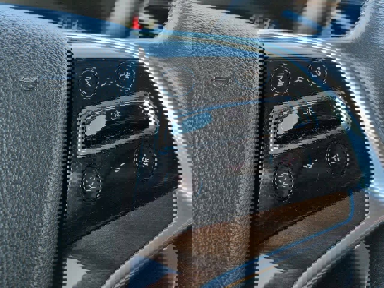 Used 2020 Cadillac Escalade Luxury image 27