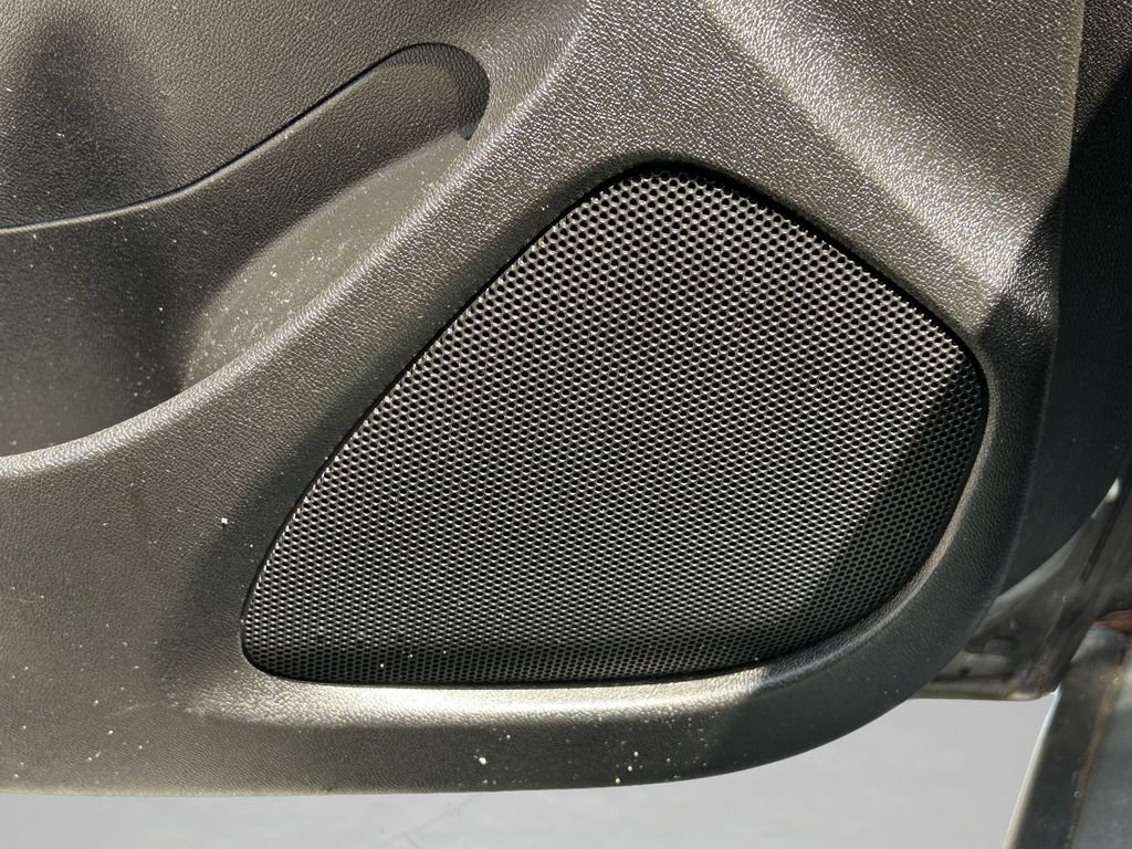 Used 2023 Chevrolet Malibu RS FWD image 21