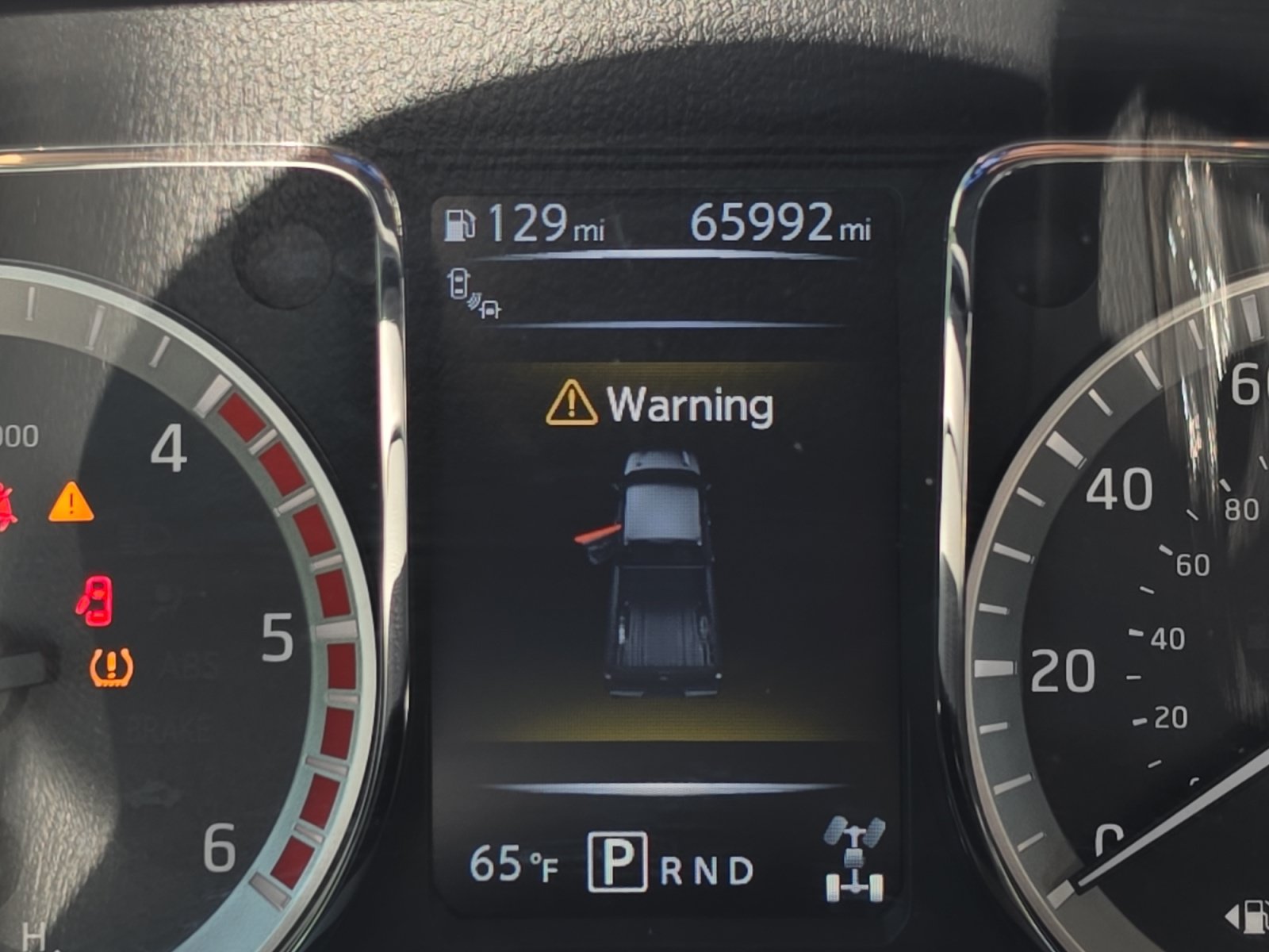 Used 2016 Nissan Titan SL AWD/4WD image 16