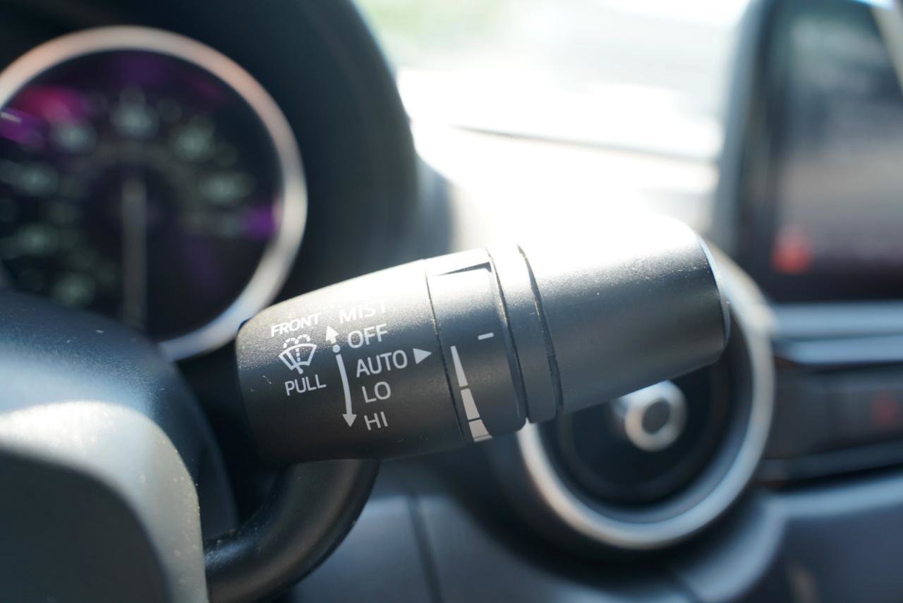 Used 2018 MAZDA MX-5 Miata RF Grand Touring image 21