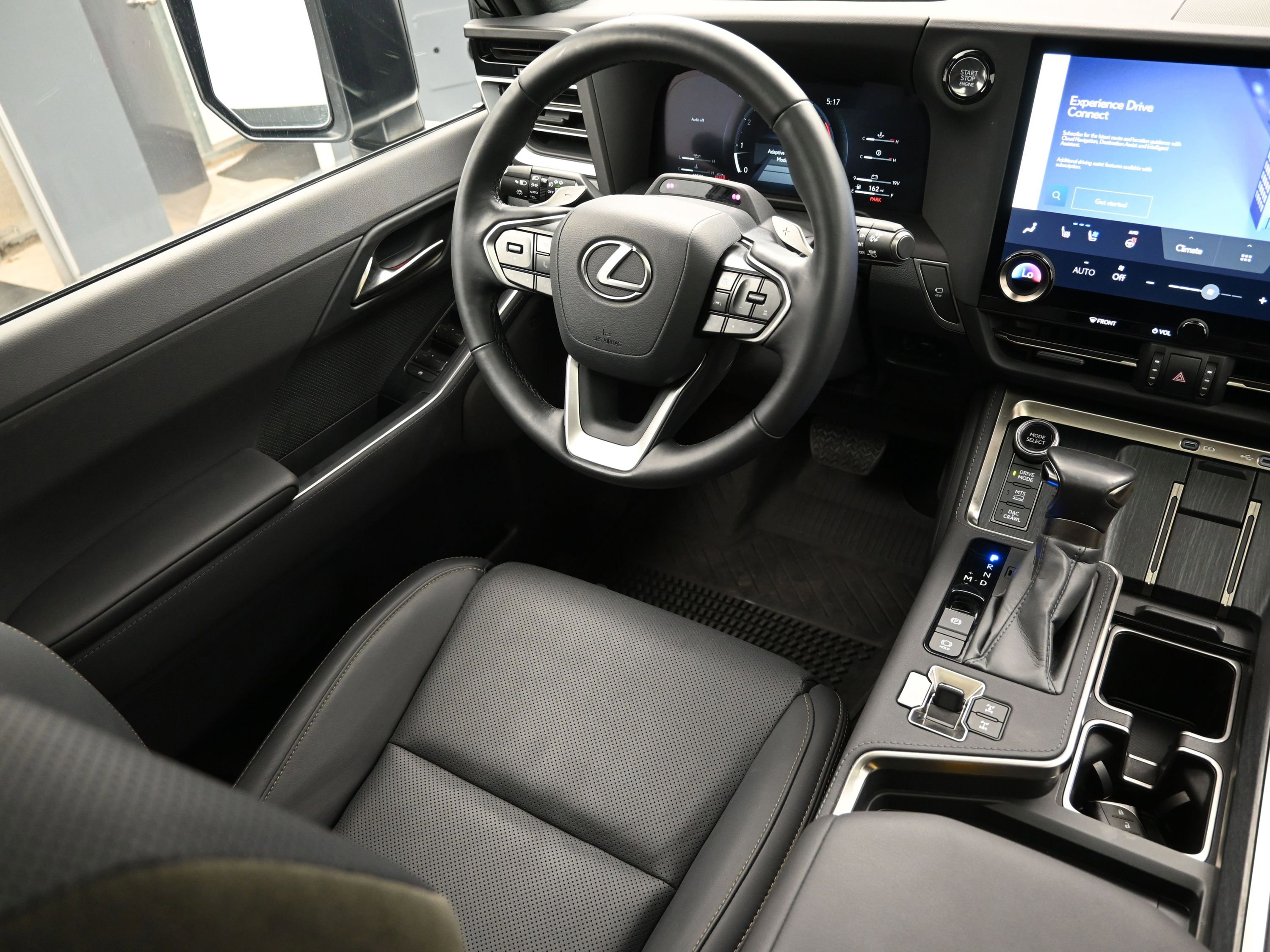 Used 2024 Lexus GX 550 GX 550 Overtrail+ image 24