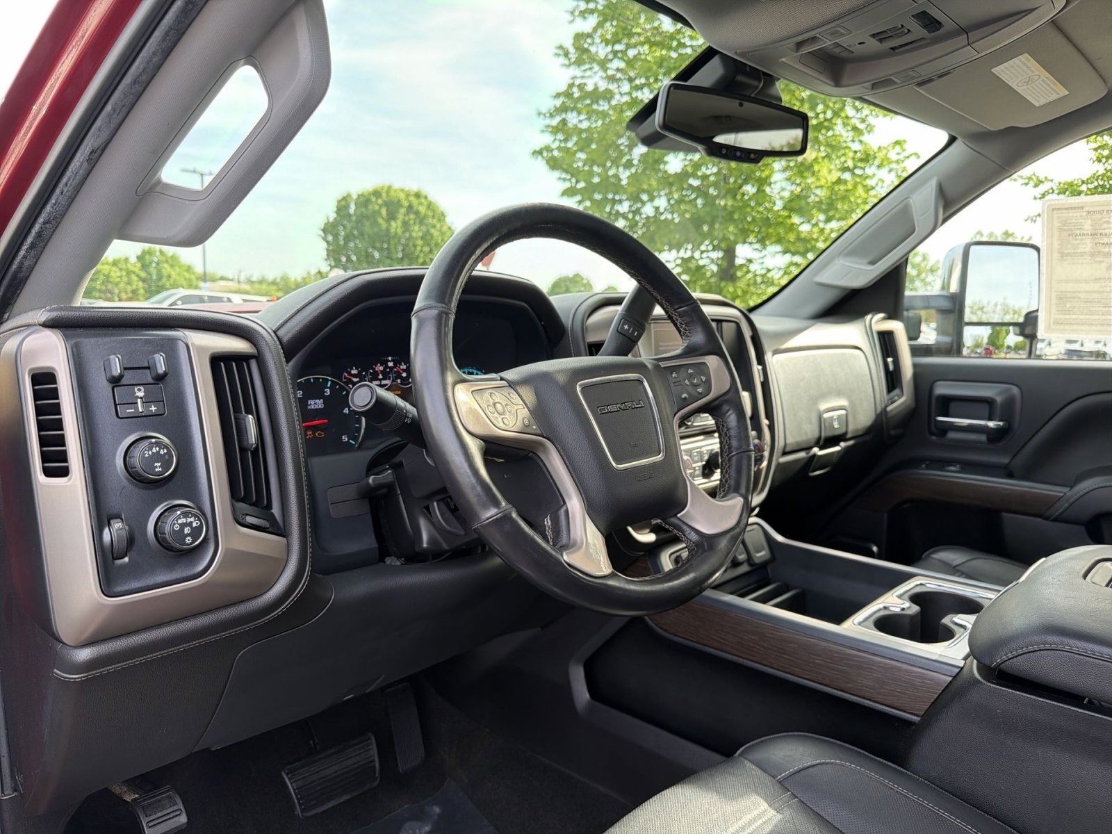Used 2018 GMC Sierra 2500 Denali w/ Duramax Plus Package AWD/4WD image 20