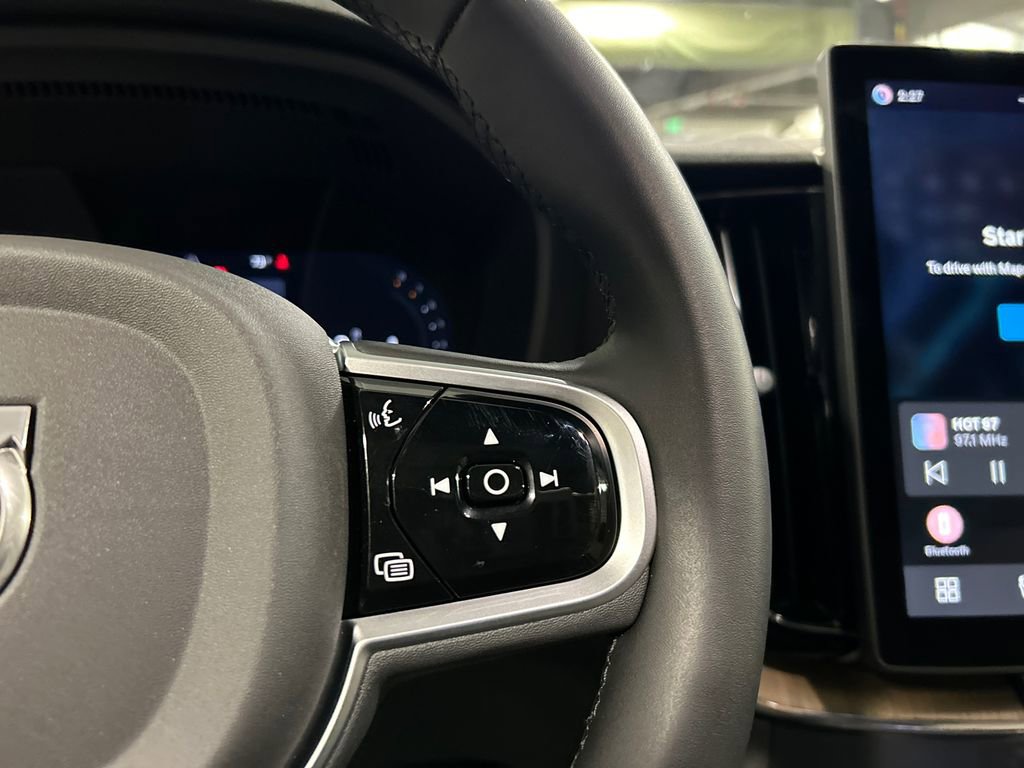 Used 2026 Volvo XC60 B5 Plus w/ Protection Package Premier AWD/4WD image 14