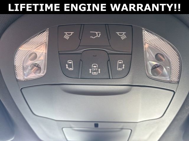 New 2025 Chrysler Voyager LX image 30