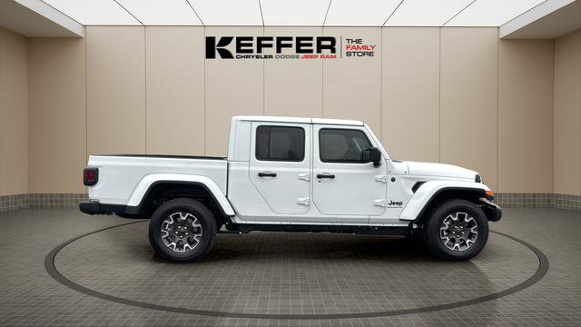 New 2026 Jeep Gladiator Sport S image 6