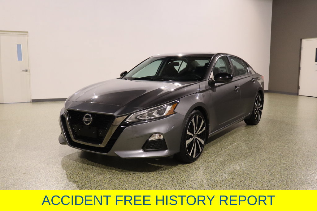Used 2020 Nissan Altima 2.5 SR w/ Premium Package FWD image 5