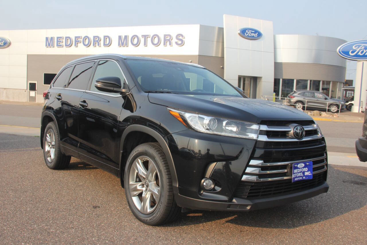 Used 2018 Toyota Highlander Limited AWD 4dr SUV image 2